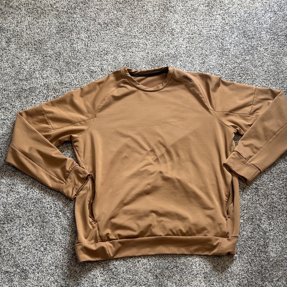 Men's Crewneck Sweatshirt in Caramel Brown